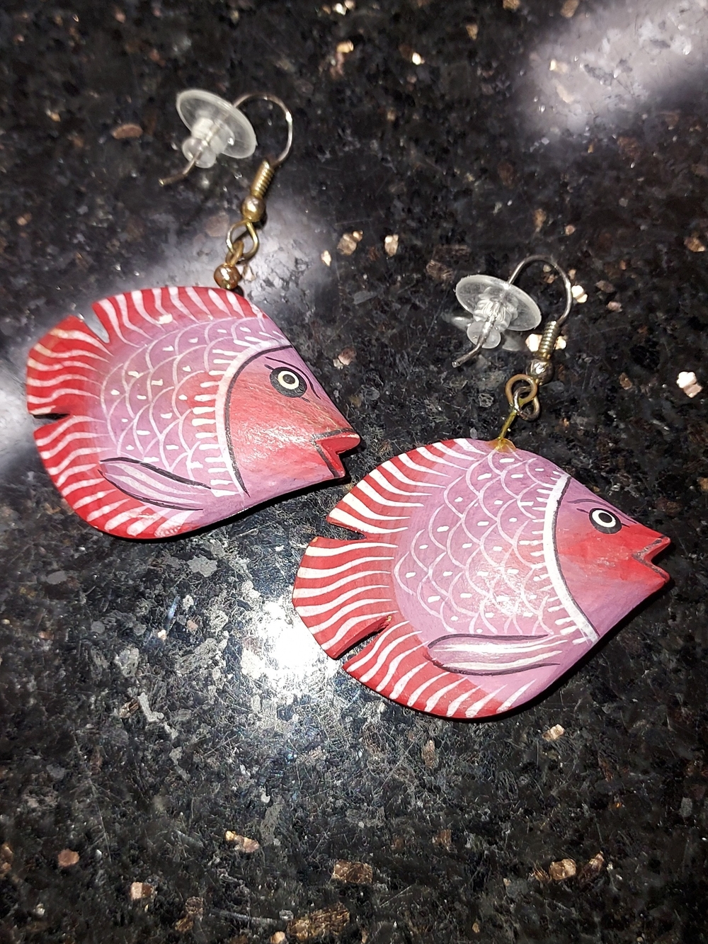Pink Fish-Shaped Pet Décor / Aquarium Accent